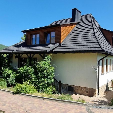 Mountain House Hotel Ustrzyki Dolne Exterior foto