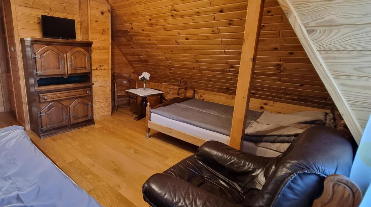 Mountain House Hotel Ustrzyki Dolne Exterior foto