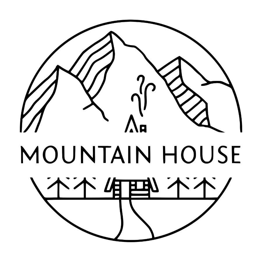 Mountain House Hotel Ustrzyki Dolne Exterior foto