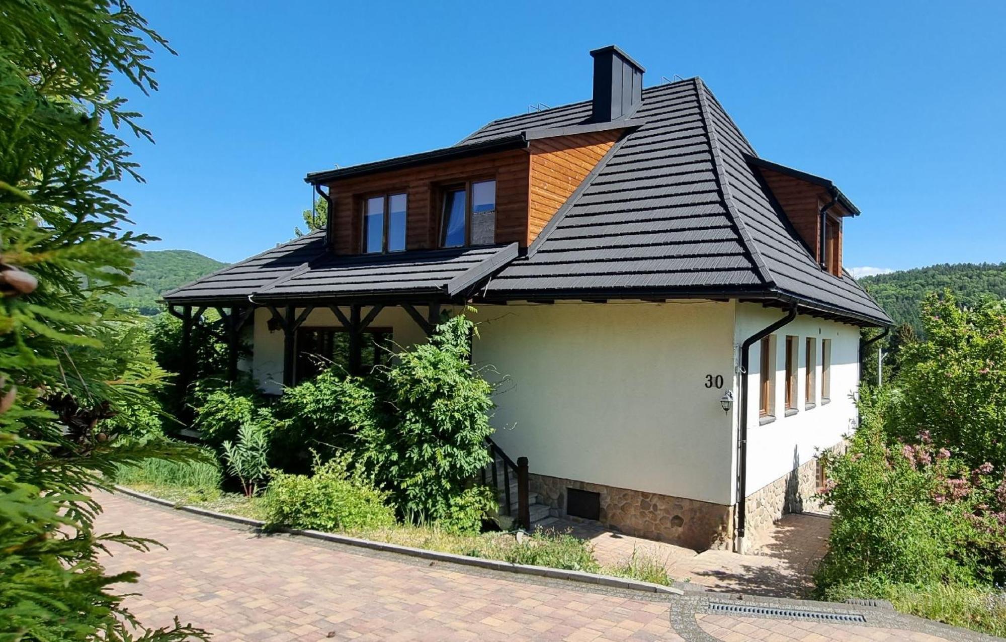 Mountain House Hotel Ustrzyki Dolne Exterior foto