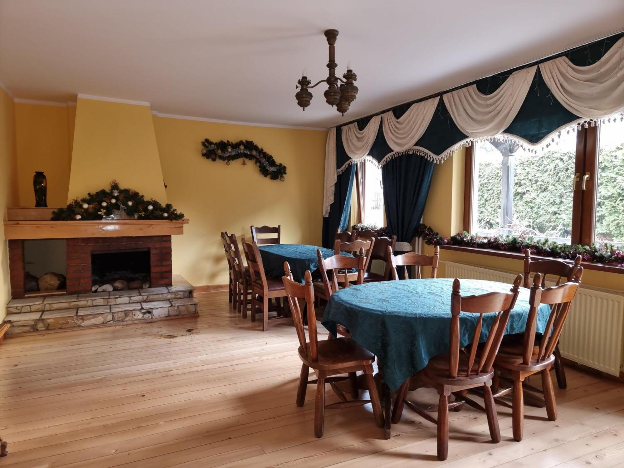 Mountain House Hotel Ustrzyki Dolne Exterior foto